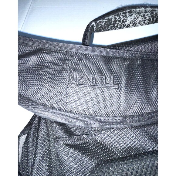 TUMI black Nylon Backpack Shoulder Messenger Bag 589C Computer padded READ VTG - Picture 12 of 16